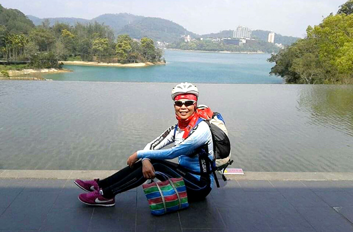 秀貞老師騎單車環島，總是會帶著台灣LV-時尚茄芷袋