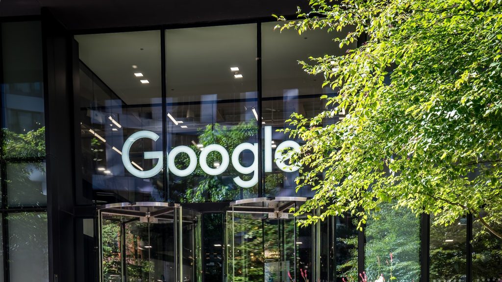 Google薪資表曝光：薪水高達２千萬，本薪、股權和獎金全揭露