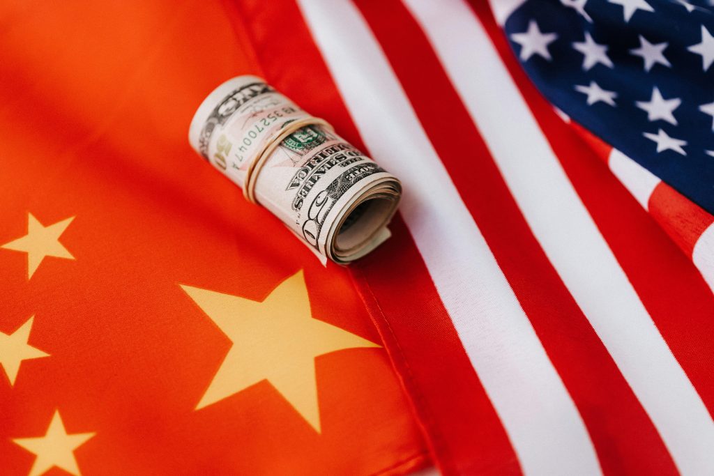 貿易戰引爆招募寒冬？！當企業不敢開缺，HR必學獵頭式佈局，搶先卡位關鍵人才 