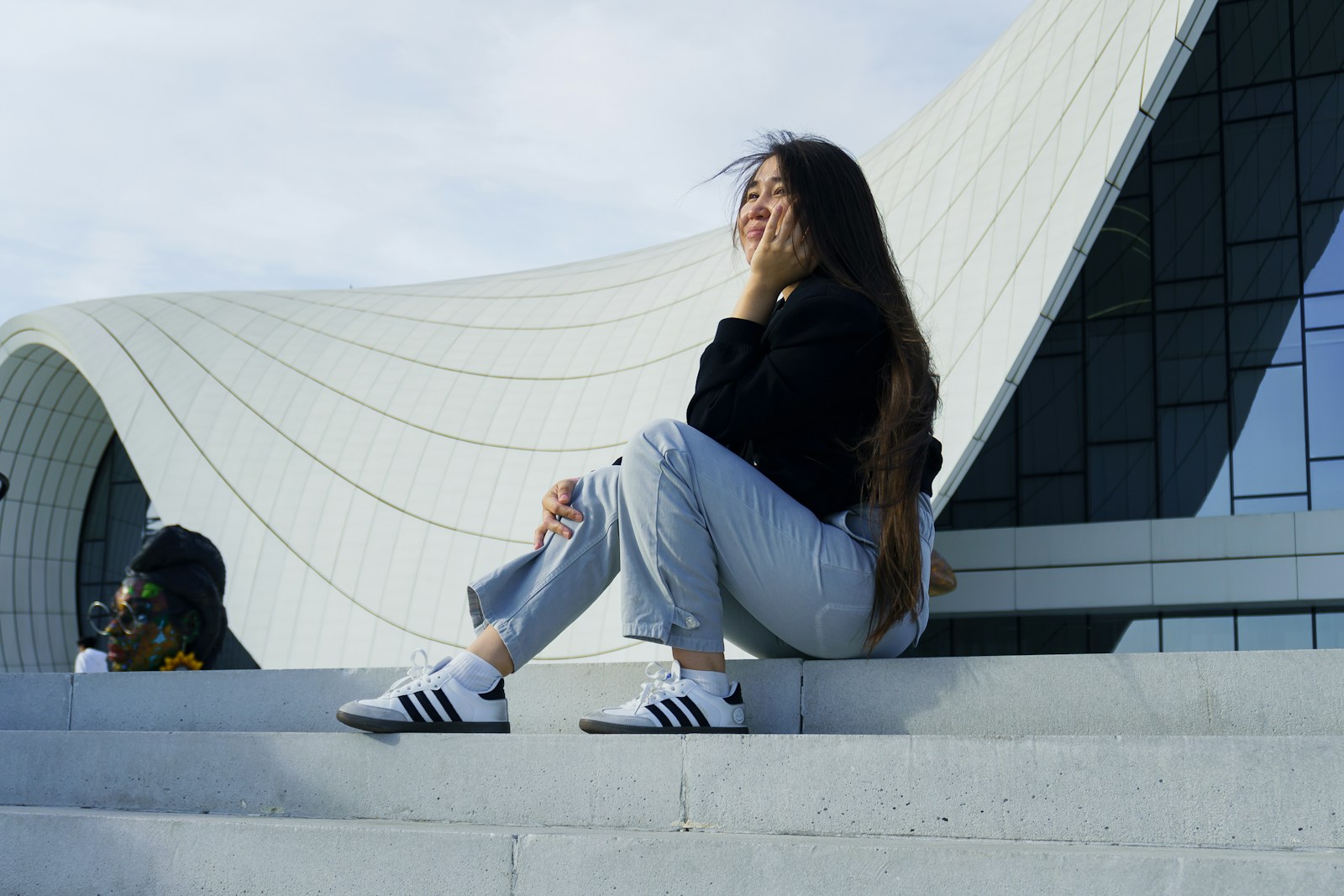 「積極發呆」也能提升工作效率？日醫學教授：越累越該做2事，讓大腦重開機