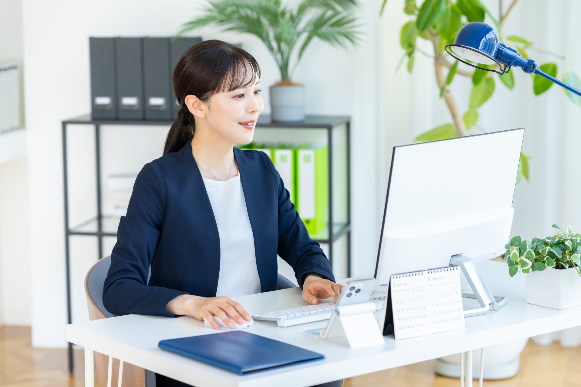 2025各行業薪資排名出爐，哪些年薪平均破百萬？最新工作機會整理