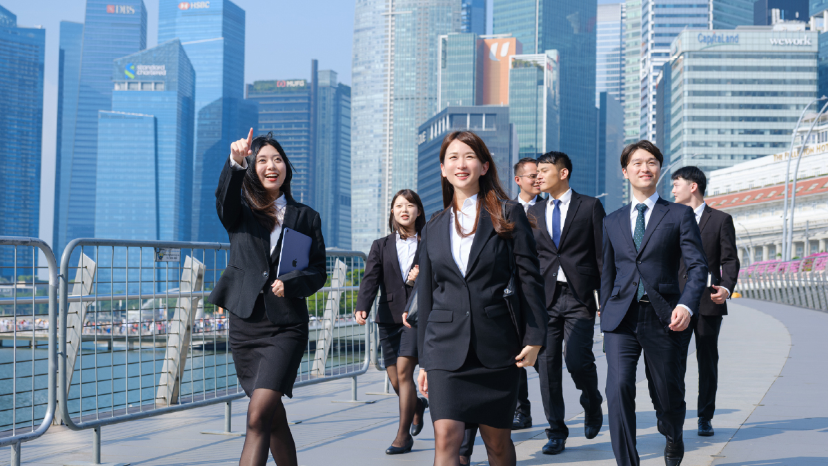 不只百萬年薪，玉山金控還提供MA國際舞台，讓你親手打造全球金融的「新版圖」！