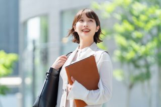 AI履歷如何避免面試翻車？面試可以問薪資結構嗎？Z世代求職問題直球解答
