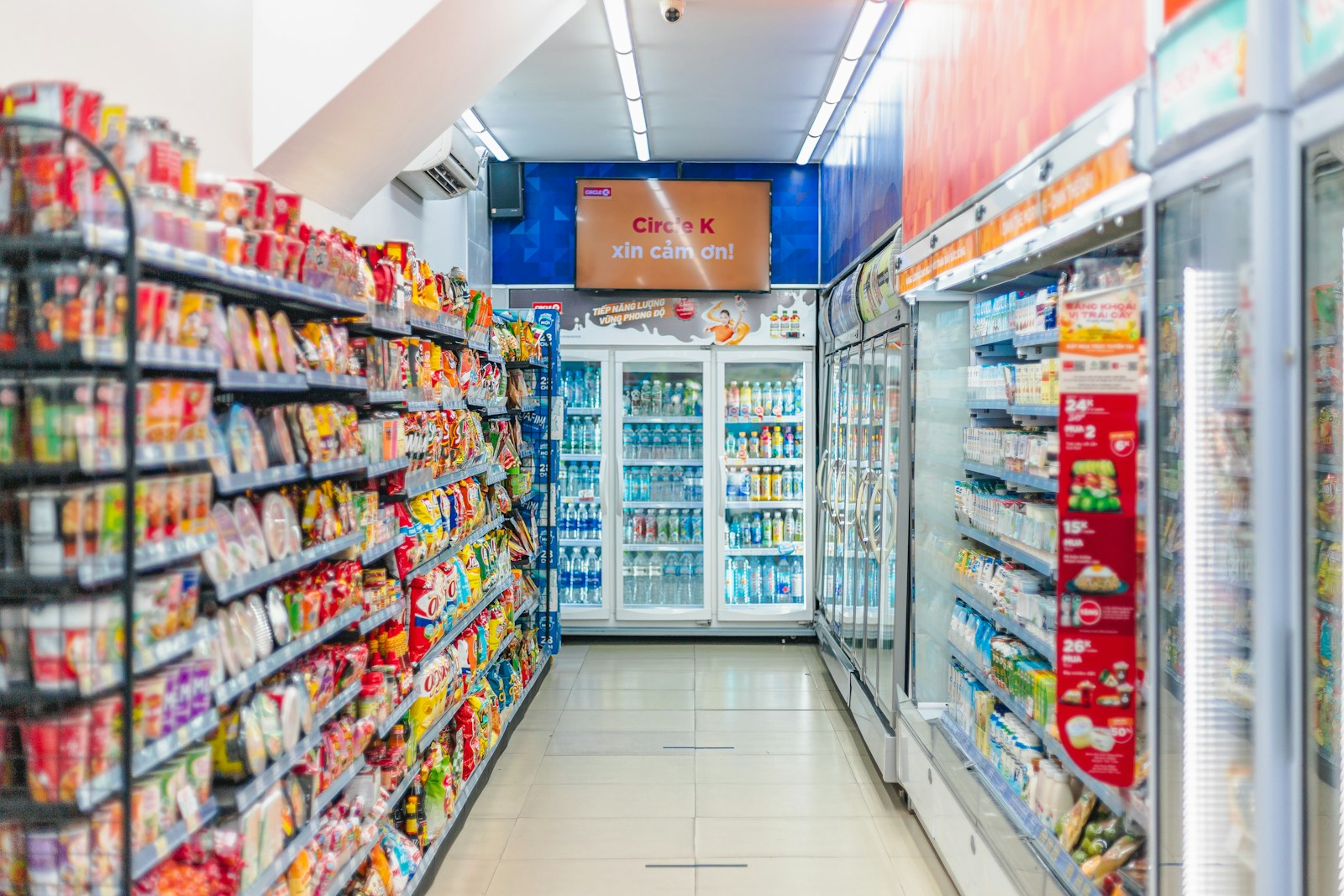 超商破1.6萬店！2025台灣連鎖加盟產業圖解排行：4大業態展店趨勢