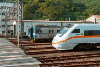 台鐵招考司機員45人 7月6日前報名、起薪最高5萬元